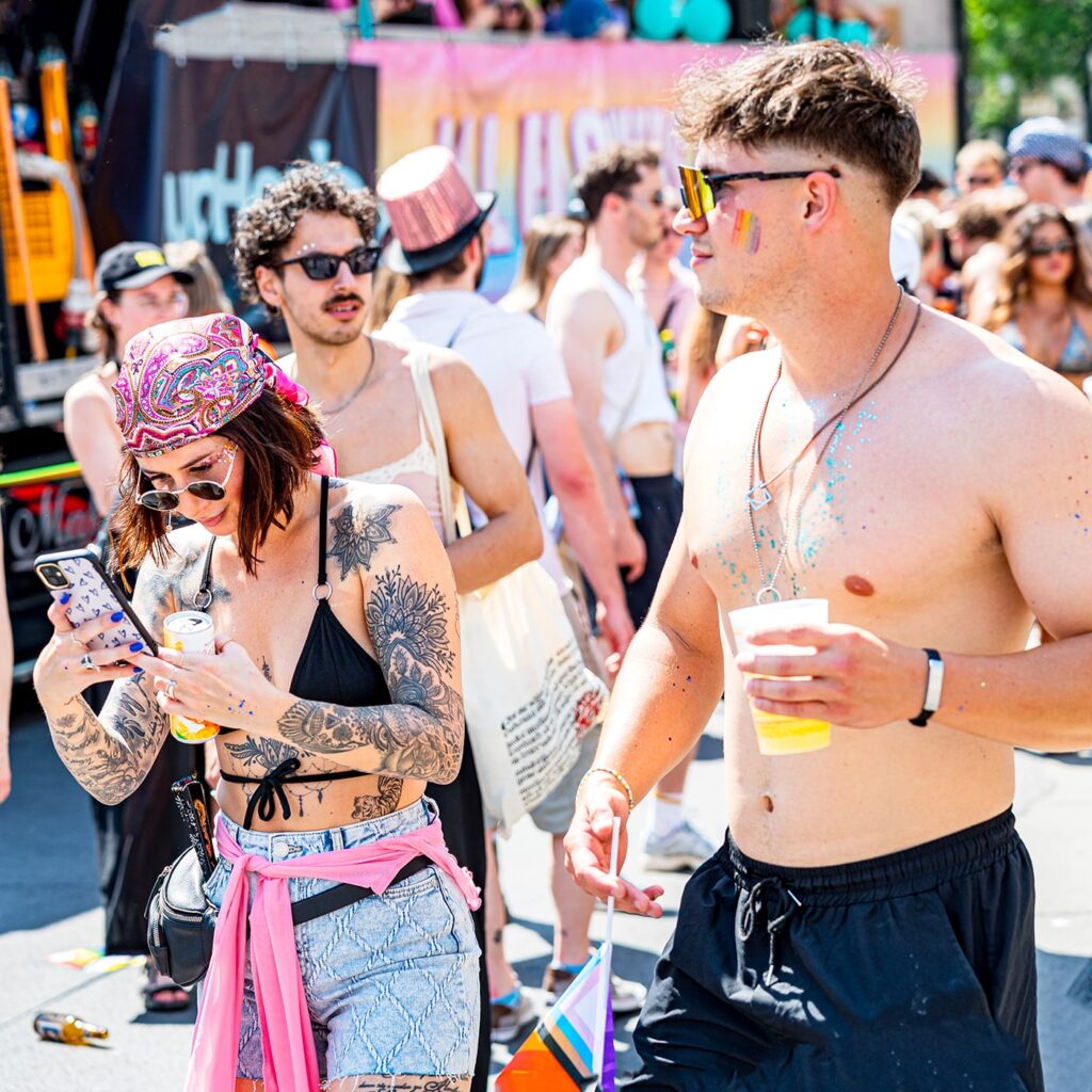 Pride Vienna - Bilder von der Regenbogenparade - www.wien-erleben.com - Bild Nr. 12