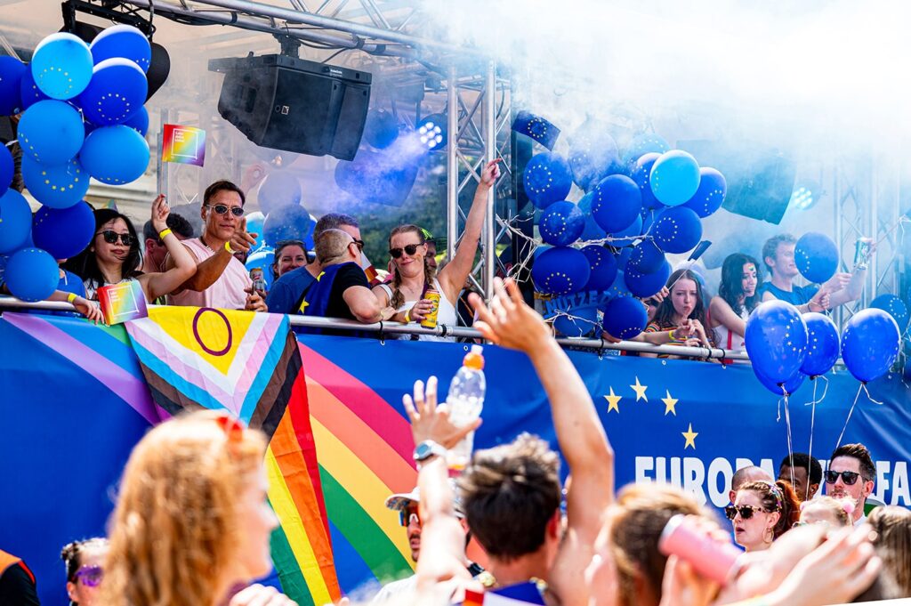 Pride Vienna - Bilder von der Regenbogenparade - www.wien-erleben.com - Bild Nr. 16