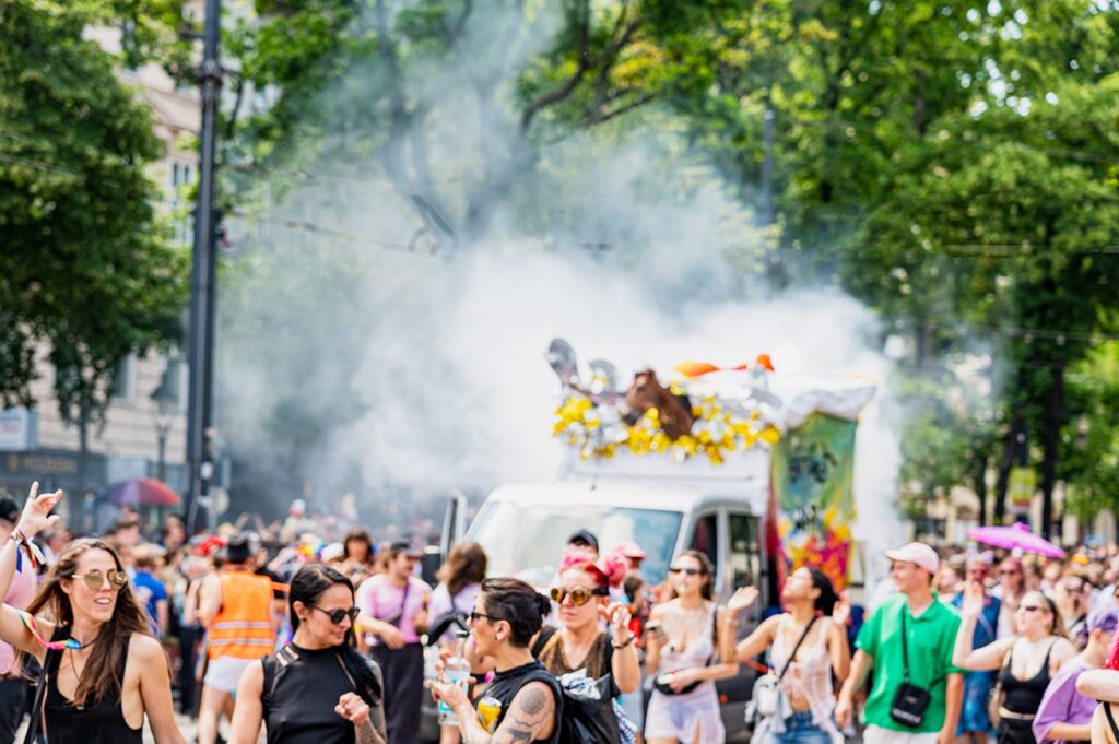 Pride Vienna - Bilder von der Regenbogenparade - www.wien-erleben.com - Bild Nr. 22
