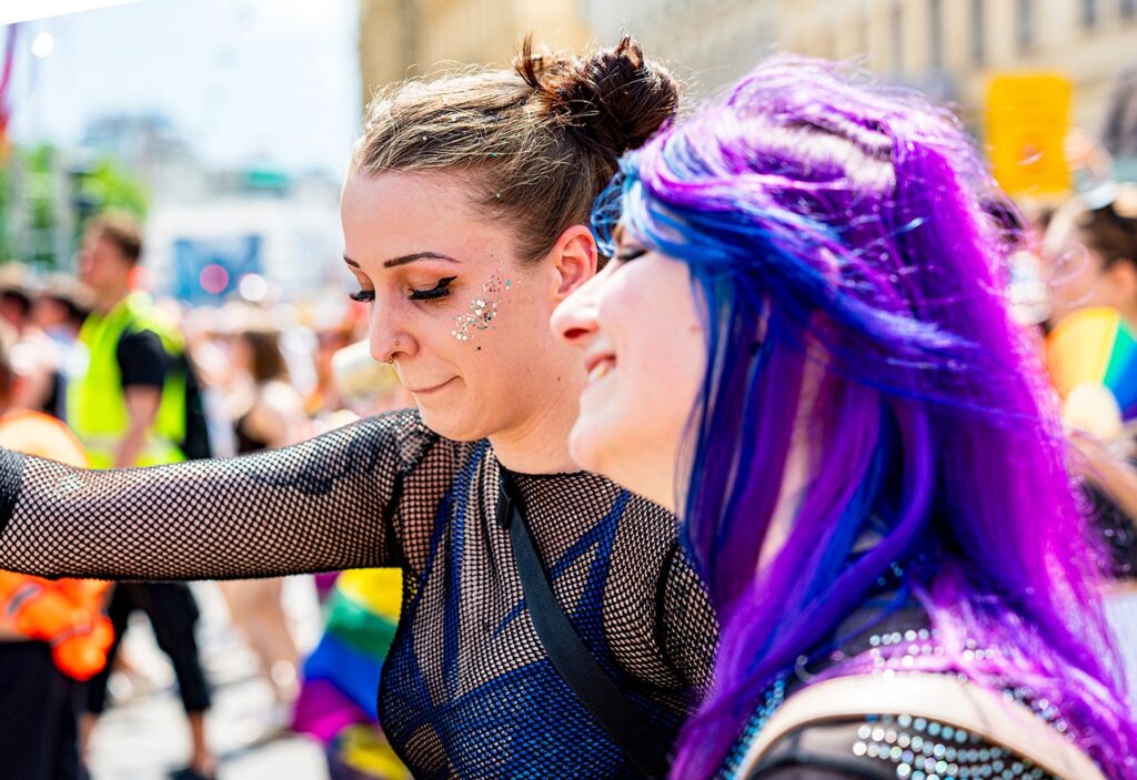 Pride Vienna - Bilder von der Regenbogenparade - www.wien-erleben.com - Bild Nr. 24